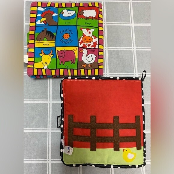 Farmyard Friend w Finger Puppet Fluffy Chick and Friends Soft Story Book Stories - Picture 3 of 5